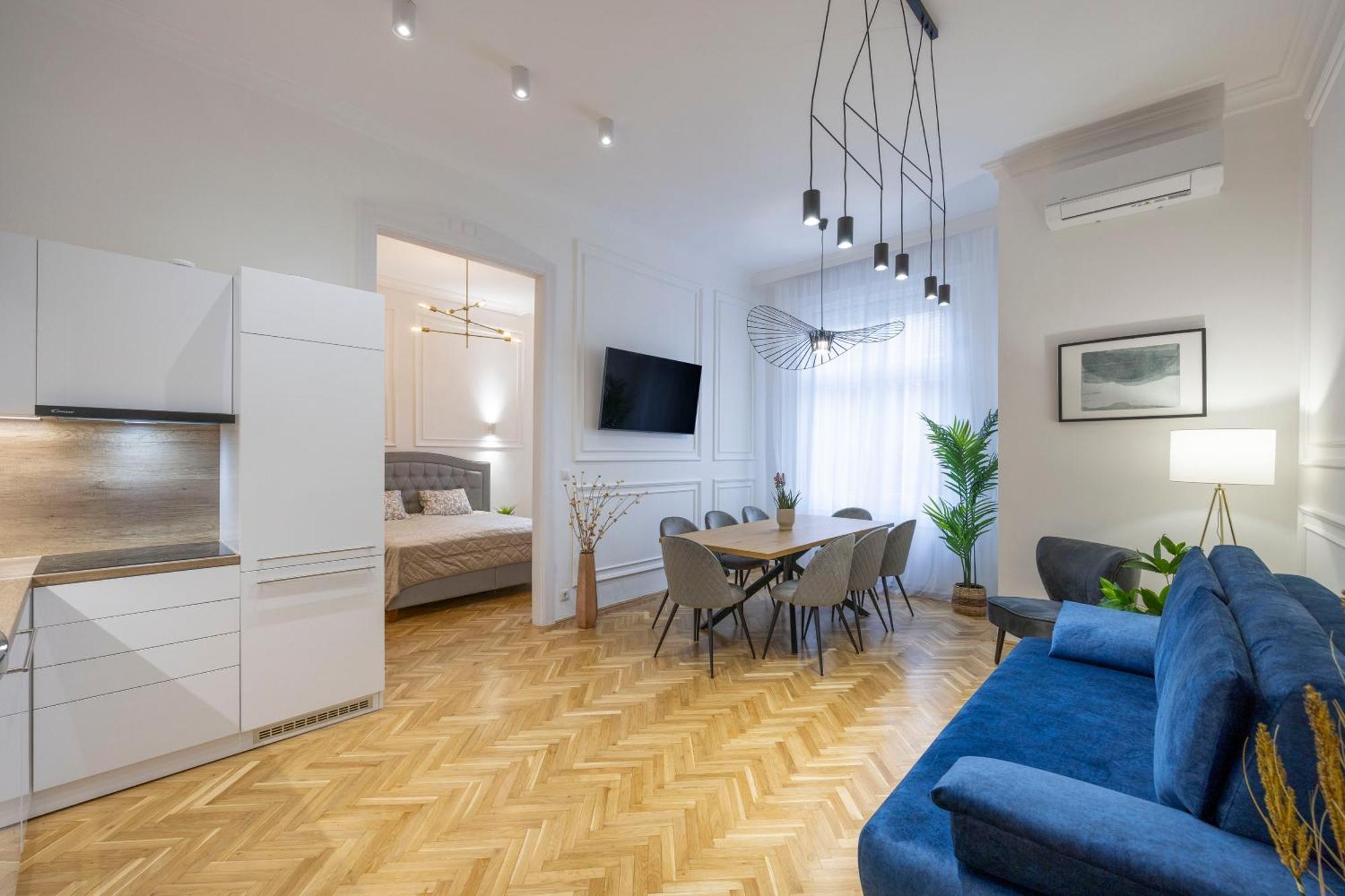 Luxurious Central 4Bedrm 3Bathrm Residence W/ Balcony Budapeste Exterior foto