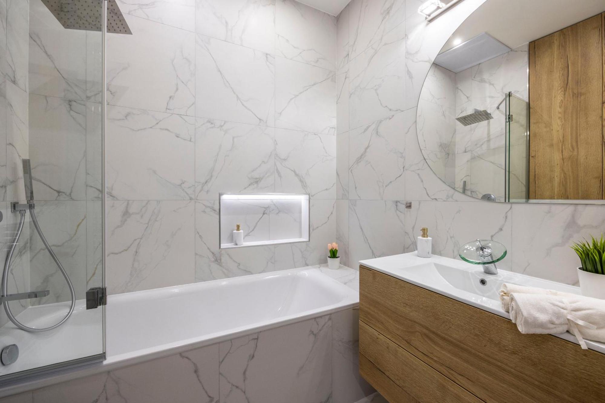 Luxurious Central 4Bedrm 3Bathrm Residence W/ Balcony Budapeste Exterior foto