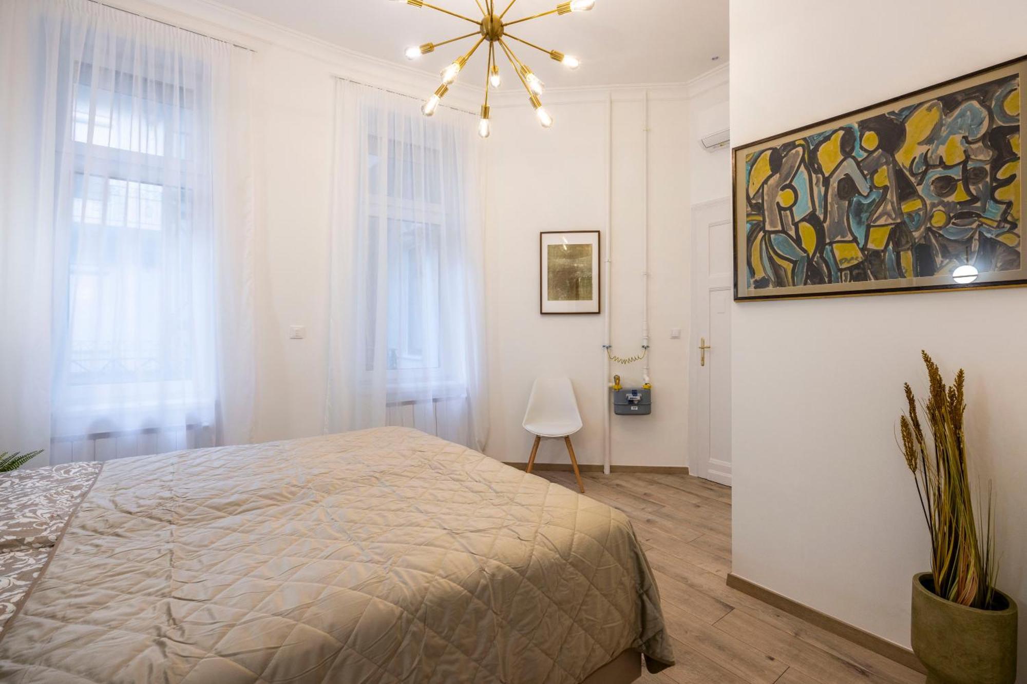 Luxurious Central 4Bedrm 3Bathrm Residence W/ Balcony Budapeste Exterior foto